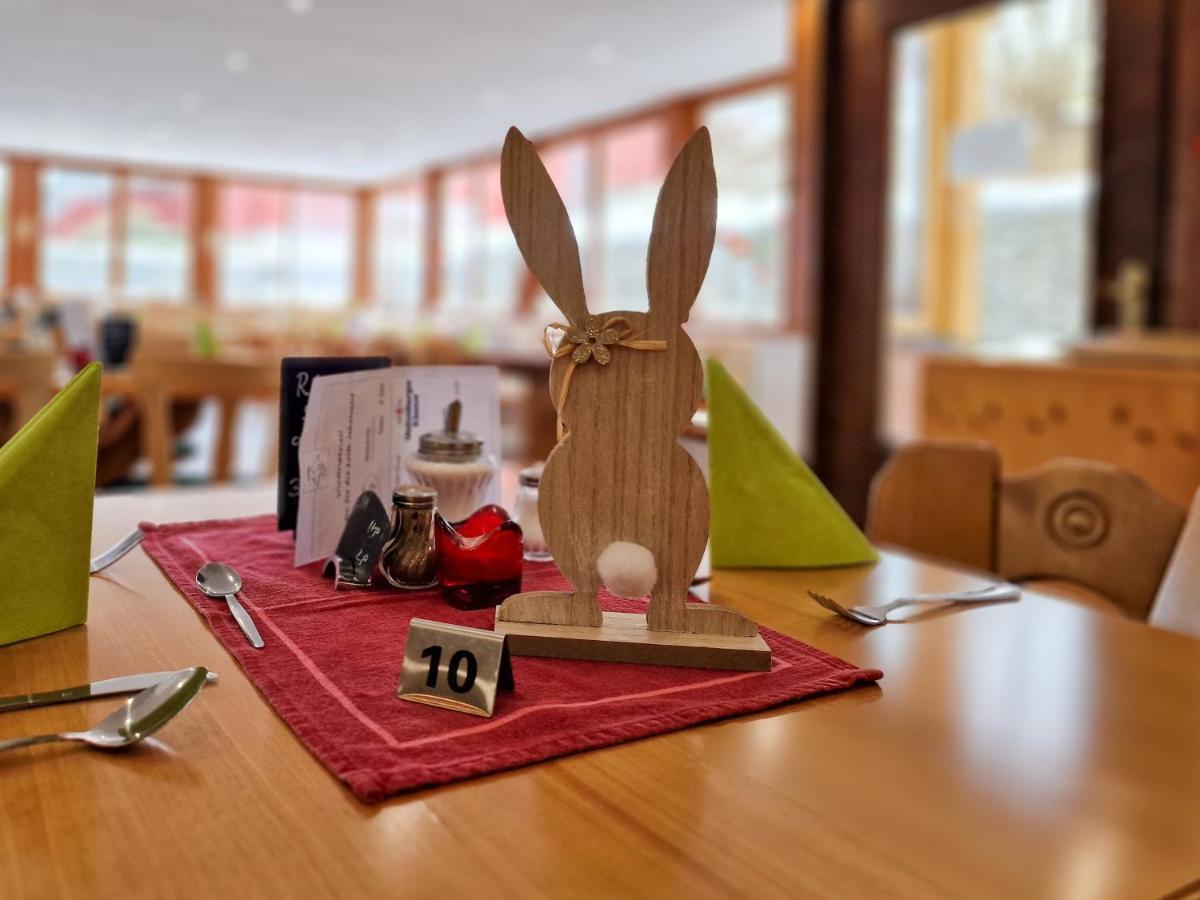 Ferien Vom Ich, Bayerischer Wald, Hotel & Restaurant Neukirchen  Bagian luar foto